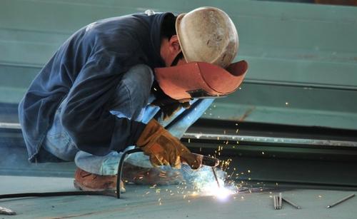 自循環(huán)焊煙凈化器無需鋪設管道,治理焊接煙塵更智能 (2).jpg 自循環(huán)焊煙凈化器無需鋪設管道,治理焊接煙塵更智能 (2).jpg