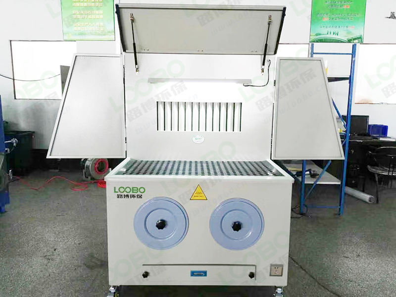 打磨工作臺(tái)有效處理打磨、拋光、切割煙塵 (2).jpg