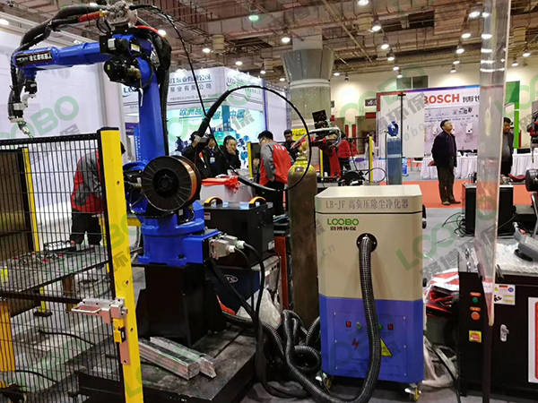 機(jī)器人焊接煙塵凈化方法