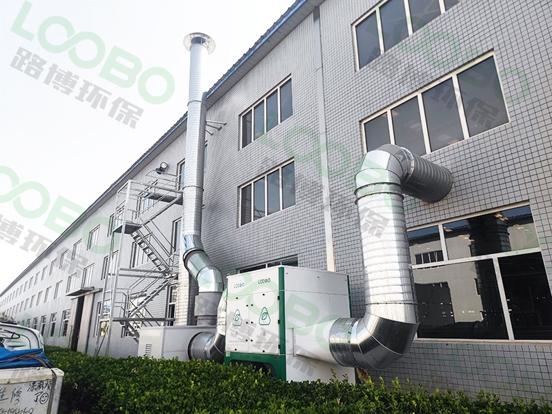 焊煙凈化器:解放工作空間,提升生產(chǎn)效率,助力健康工作環(huán)境 (2).jpg