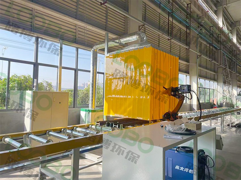 焊接機(jī)器人除塵設(shè)備:打造綠色智能焊接車間的關(guān)鍵解決方案 (3).jpg